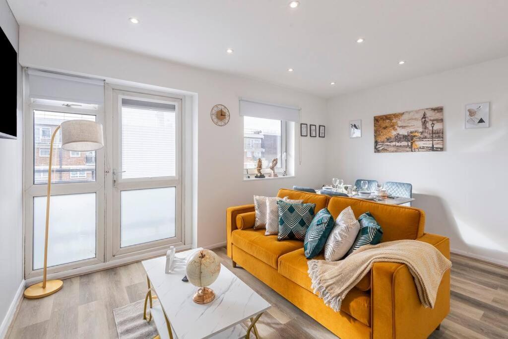 Апартаменты Shard View 2Br Next Tower Bridge Лондон Экстерьер фото