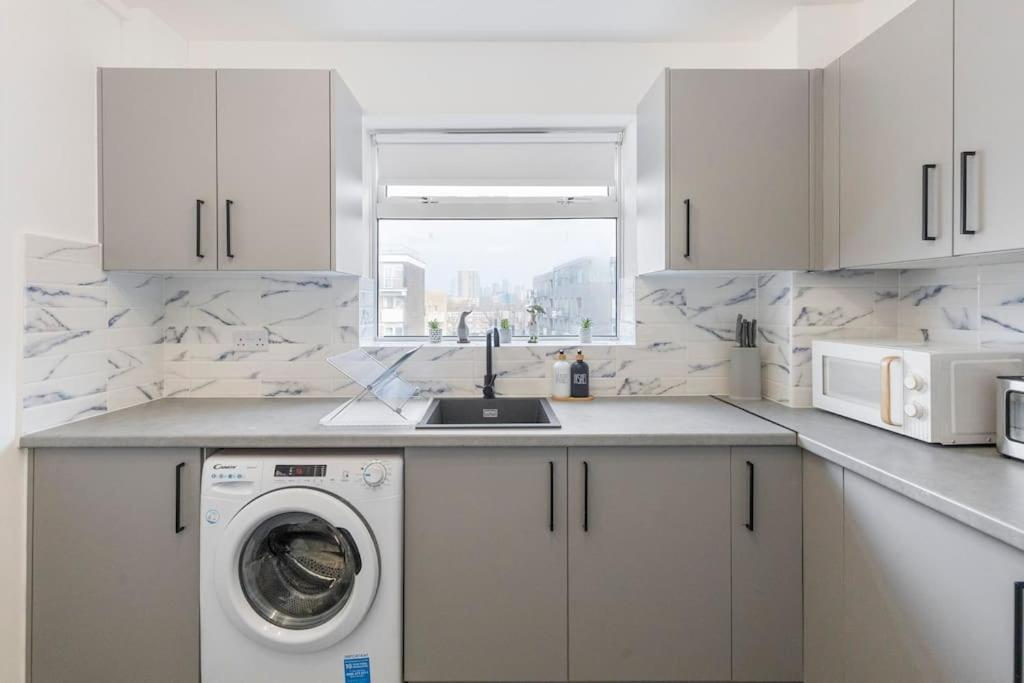 Апартаменты Shard View 2Br Next Tower Bridge Лондон Экстерьер фото